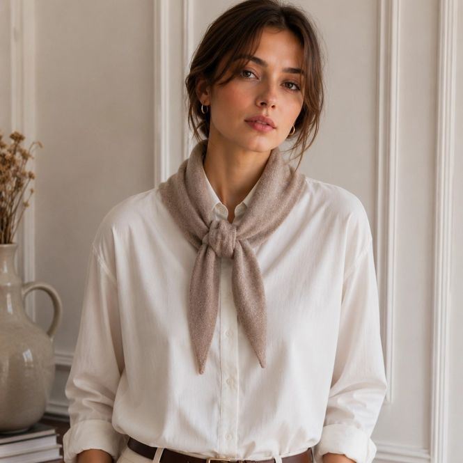 Hovedbilde Mykt taupe skjerf – 80% akryl og 20% ull