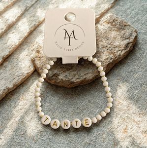 Hovedbilde TANTE hvitt perlearmb&aring;nd – Malin Tveit ...