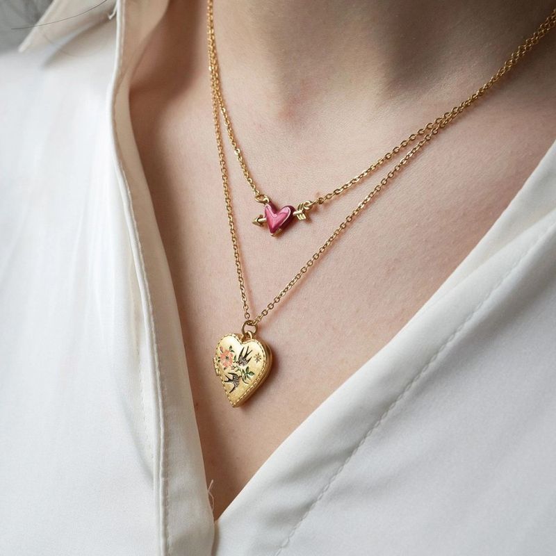 Fable Swallow Heart Locket – Gullbelagt hjerte medaljong